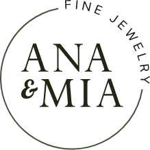 Small variation of Ana and Mia logo. Showing Ana & Mia with the phrase fine jewelry incircling it. 